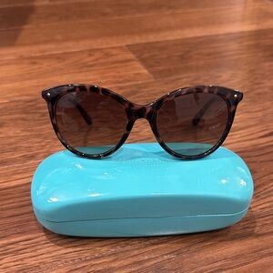 Tortoiseshell Cat-Eye Sunglasses - Brown Lenses